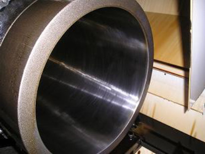 cylindry hydrauliczne: honować czy rolować